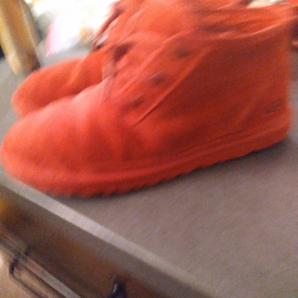 Mens Uggs & Ugg boot cleaner - Picture 6 of 6